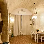Nicola's House Luxury Loft Бари