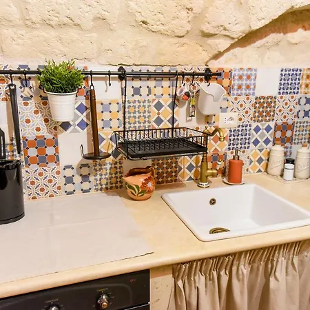 Nicola's House Luxury Loft Дом отдыха Бари